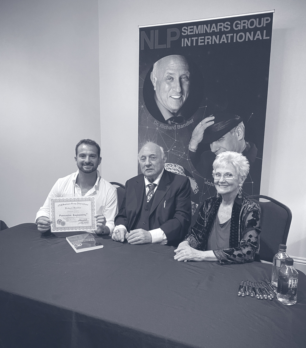 Christian Grinner junto a Richard Bandler, co-creador de la PNL